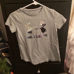 Grey under armor shirt
